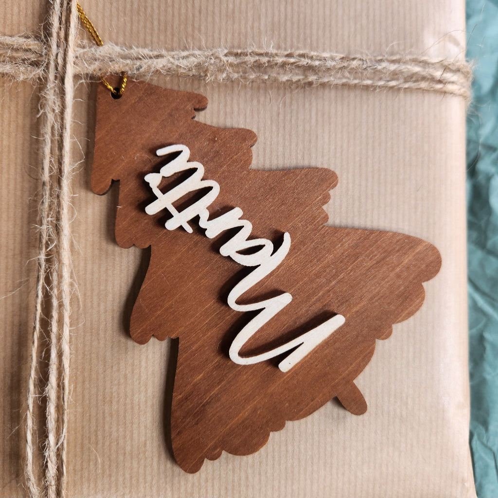 Puusta valmistettu joulukoriste