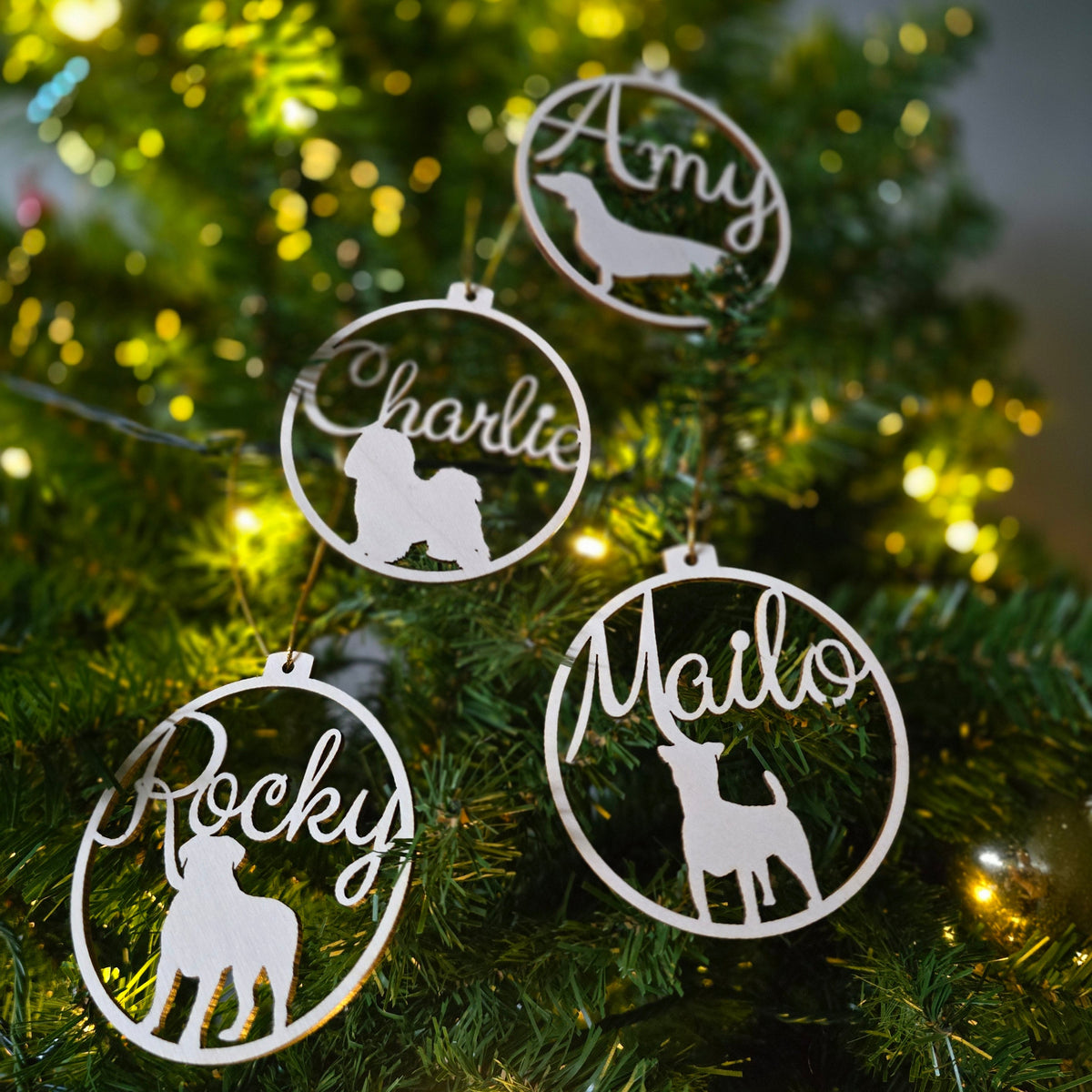 Hunde-Weihnachtskugel mit eigenem Namen | Über 99 Rassen, wähle deine!