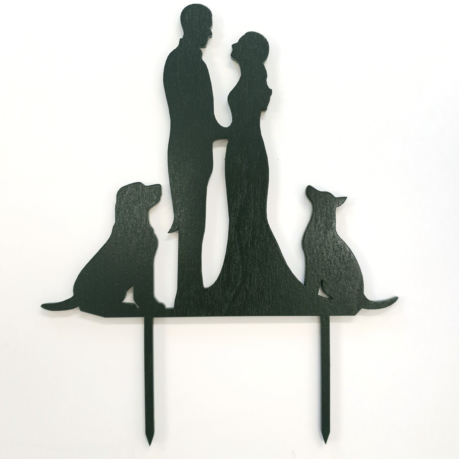 Hääkakkun kyltti eli kakkukoriste omalla siluetilla esimerkiksi koirien kanssa Tilaa EcoDecor.fi Helsinki Kakkukoristeet