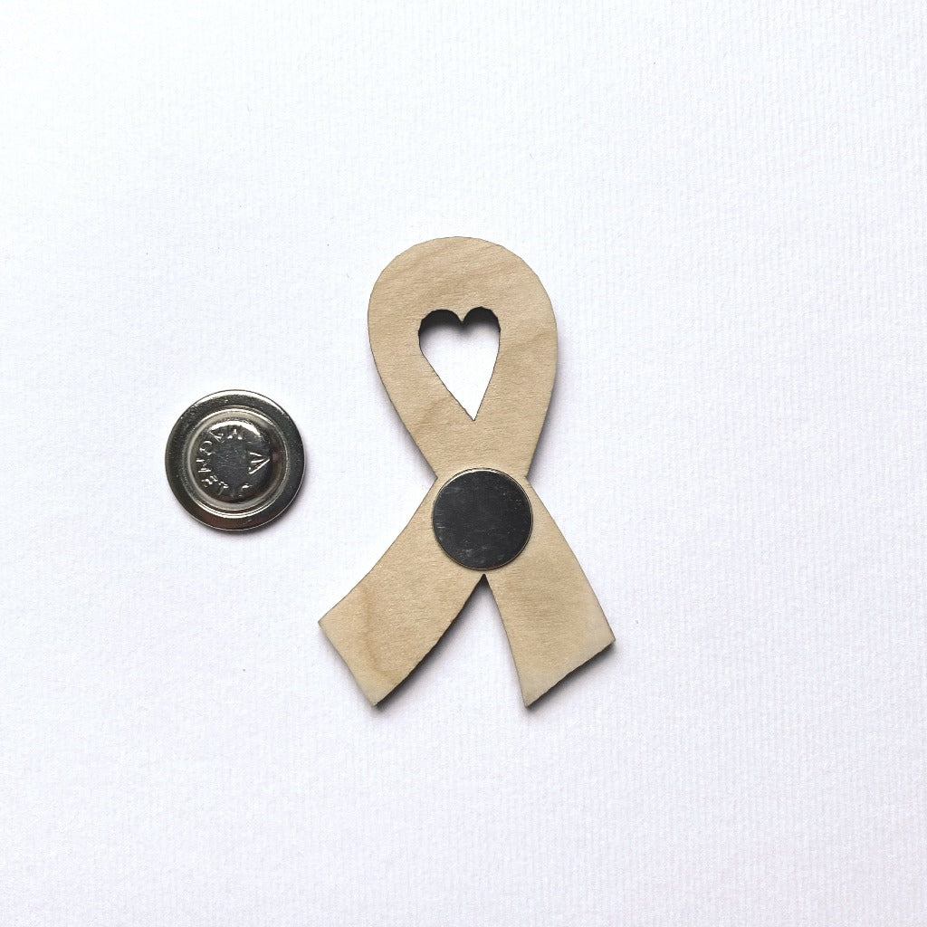 Roosa nauha pins