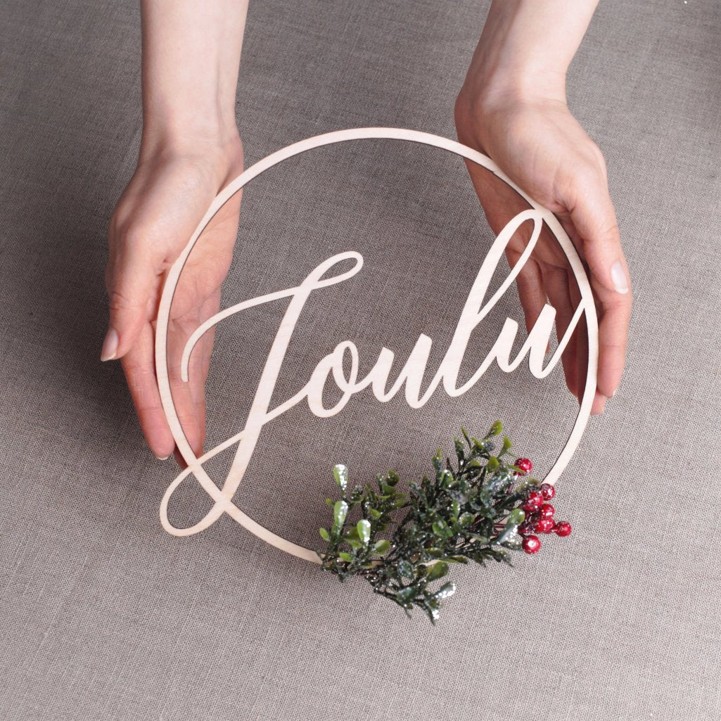 Wooden Christmas wreath | Customised | Christmas decorations
