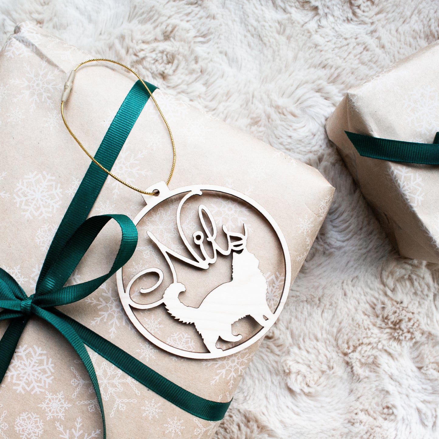 Kissajoulupallo | Oma nimi ja siluetti