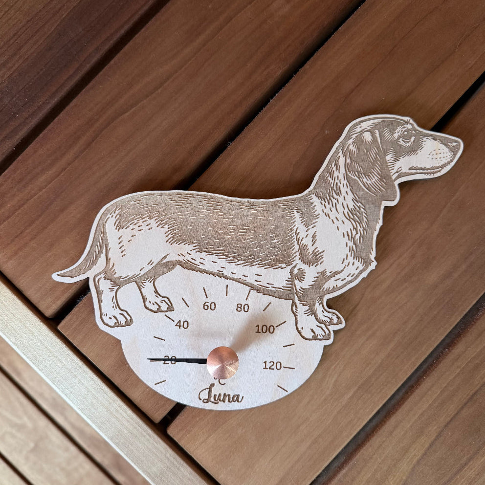 Mäyräkoira Personoitu saunamittari koirarodulla ja lemmikin nimellä - lahja kairaystäville