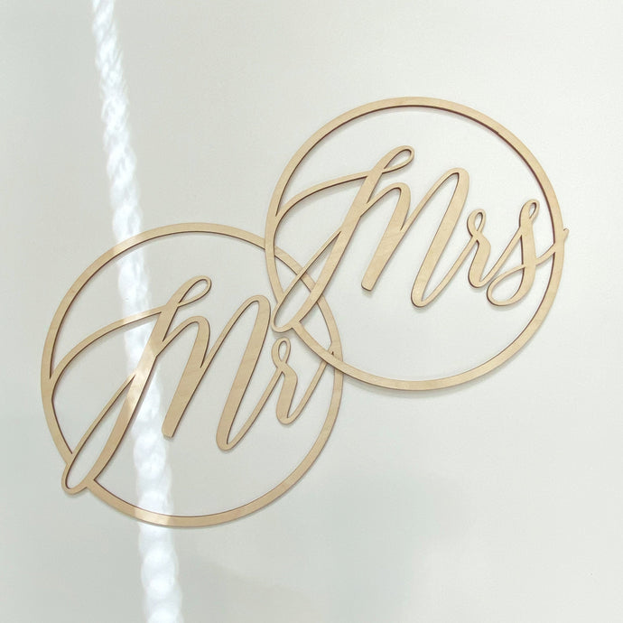Mr & Mrs | Wedding decoration | Font 5 
